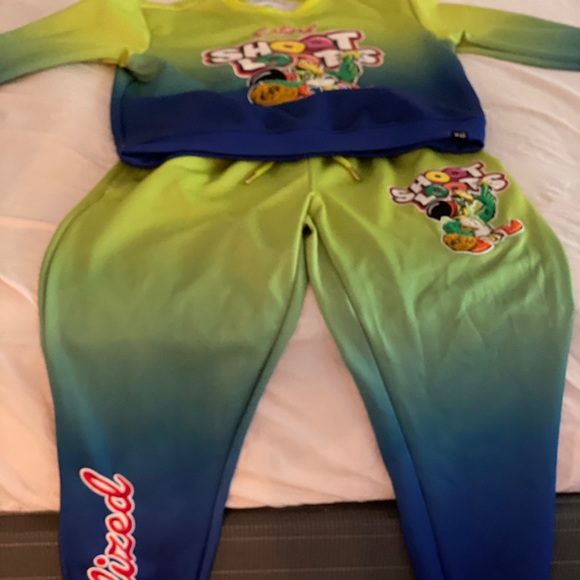 Men’s Large (SHOOT LOOTS) sweat suit blue/yellow - Picture 3 of 6